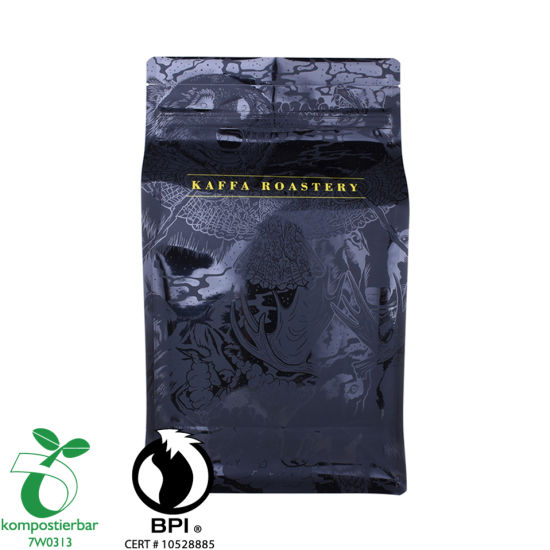 Пластиковый блок с застежкой-молнией в нижней части биоразлагаемого бананового мешка на заводе в Китае